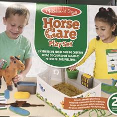 Horse and care play set 