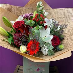 Florist Choice Hand-Tied Seasonal Bouquet Standard